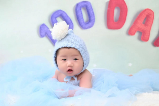 涟源宝宝不哭不闹正常吗